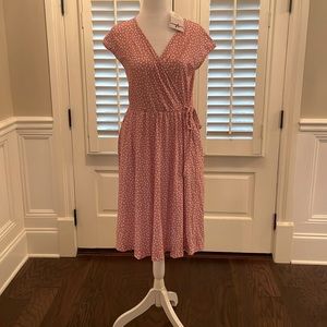 Women’s knee length dress with pockets